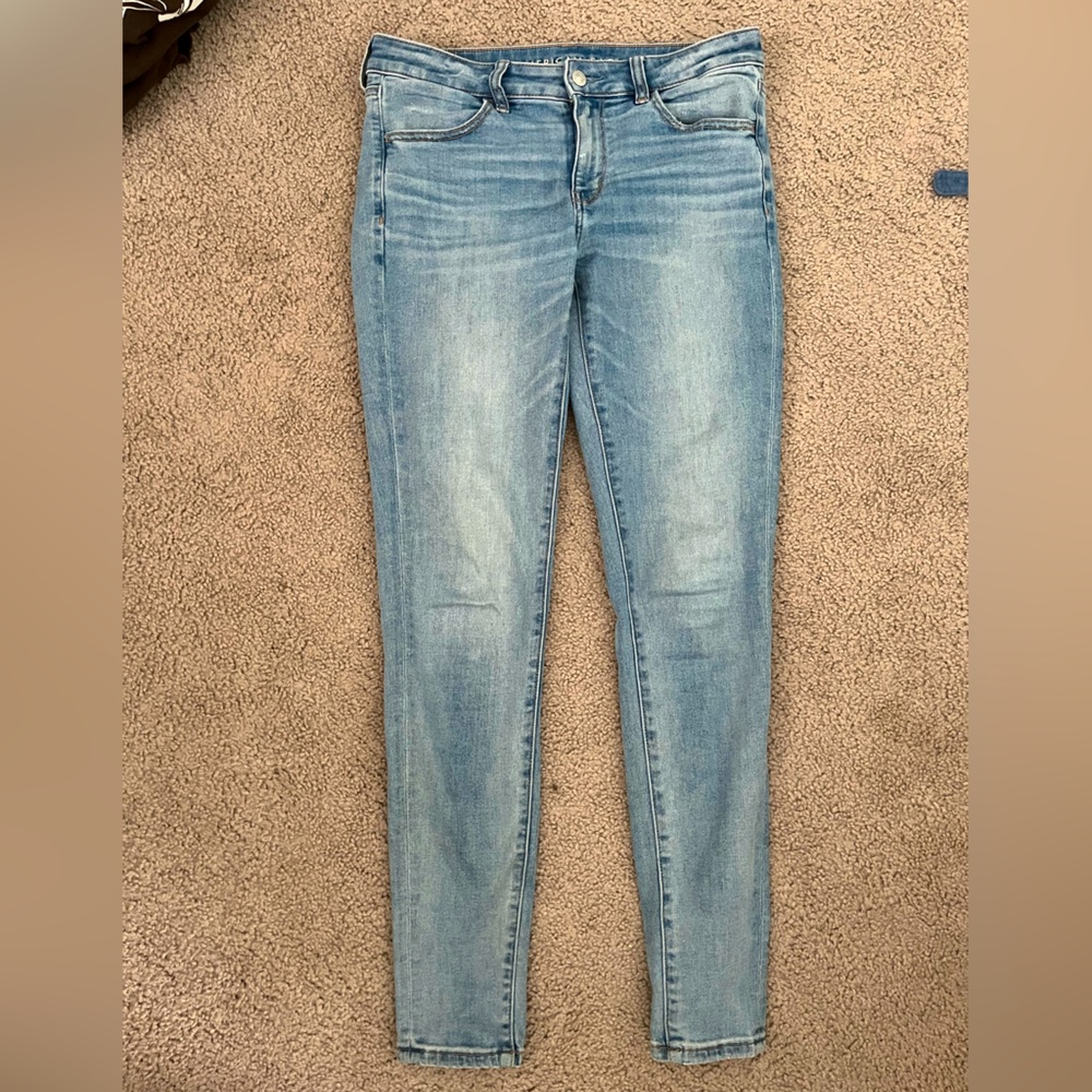 Women’s 6 Long American Eagle Outfitters Jeans